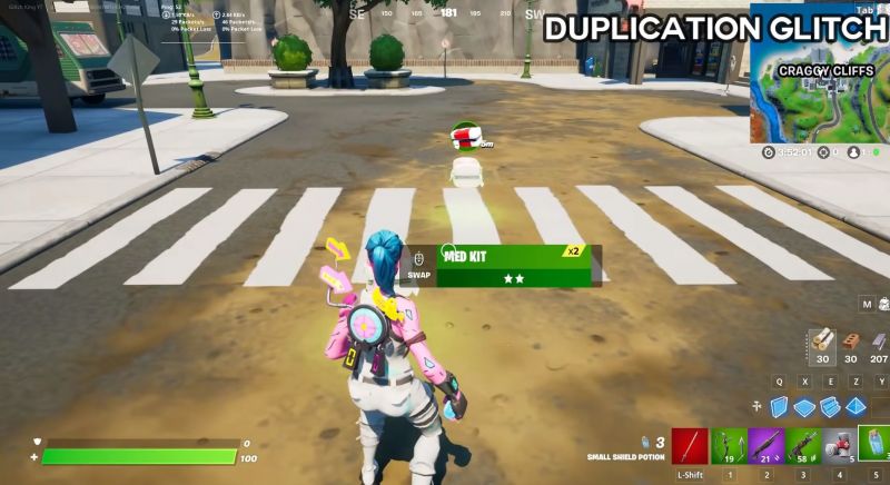 New duplication glitch in Fortnite Season 6 (Image via Glitch King - YouTube and Epic Games - Fortnite)