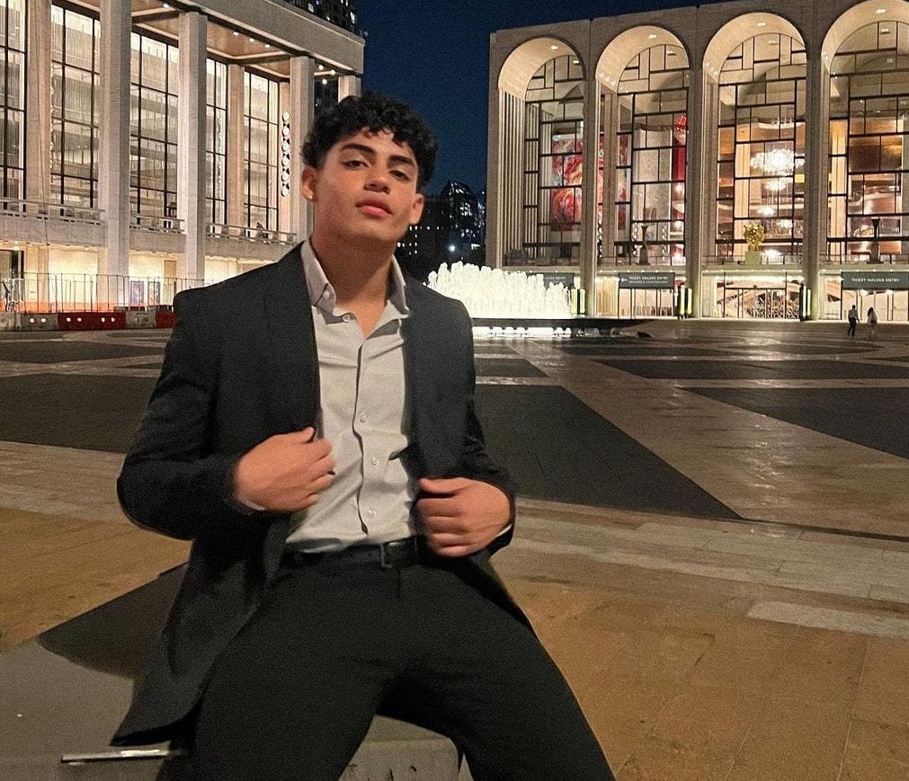 How much is Alejandro Rosario's Net Worth as of 2022?