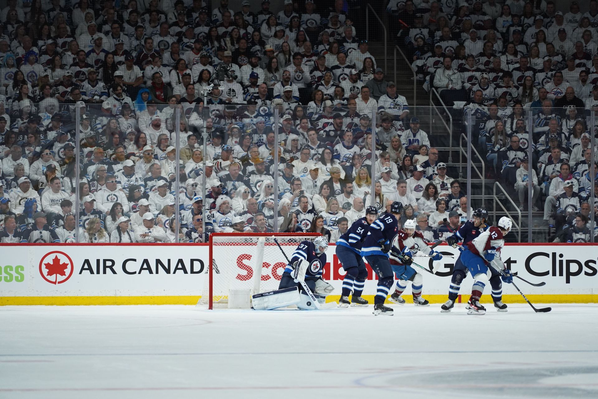Colorado Avalanche v Winnipeg Jets - Game One