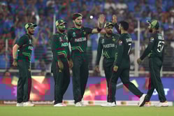 PAK vs IRE : आयरलैंड से मिली शर्मनाक हार के बाद बौखलाई पाकिस्तानी टीम, अफरीदी समेत इन खिलाड़ियों को किया जाएगा ड्रॉप
