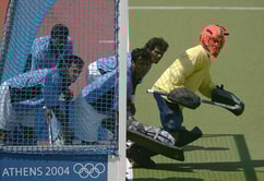 How did the Indian men's hockey team perform at 2004 Olympics?