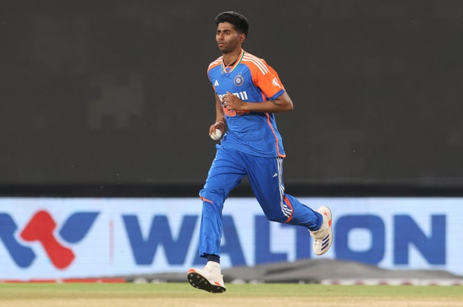 [Watch] Mayank Yadav dismisses Mahmudullah for his maiden international wicket in IND vs BAN 2024 1st T20I