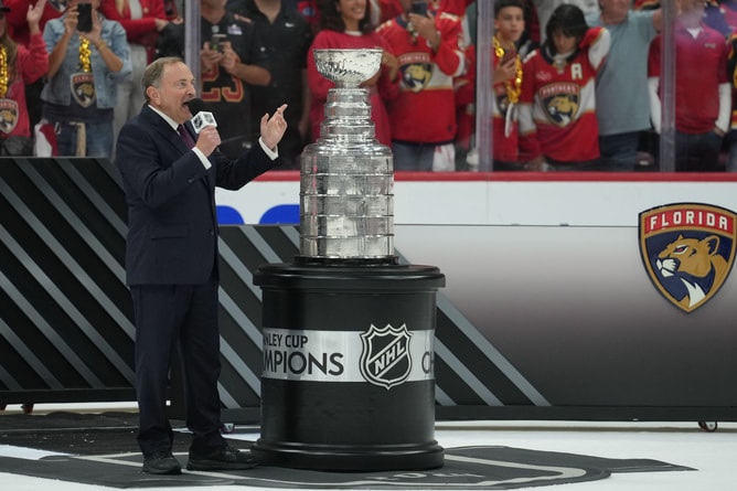 "June 10 at the latest" - NHL insider Pierre LeBrun reveals league's potential plans that could impact future Stanley Cup schedule
