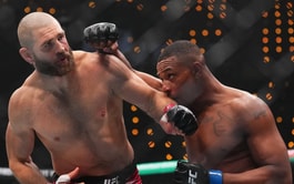 Israel Adesanya shares four-word reaction to Jiri Prochazka and Jamahal Hill's post-UFC 311 camaraderie
