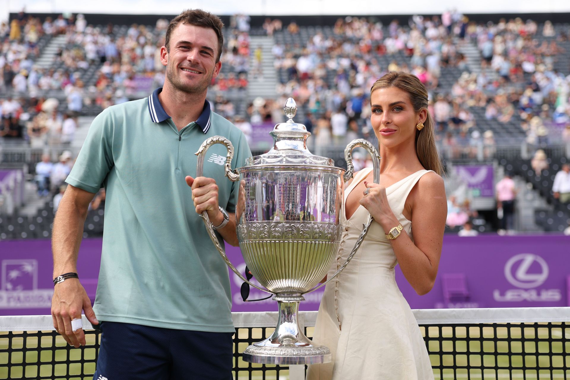 Tommy Paul'S Fiancée Can'T Stop Gushing About Their Romantic Engagement. - rl9y097