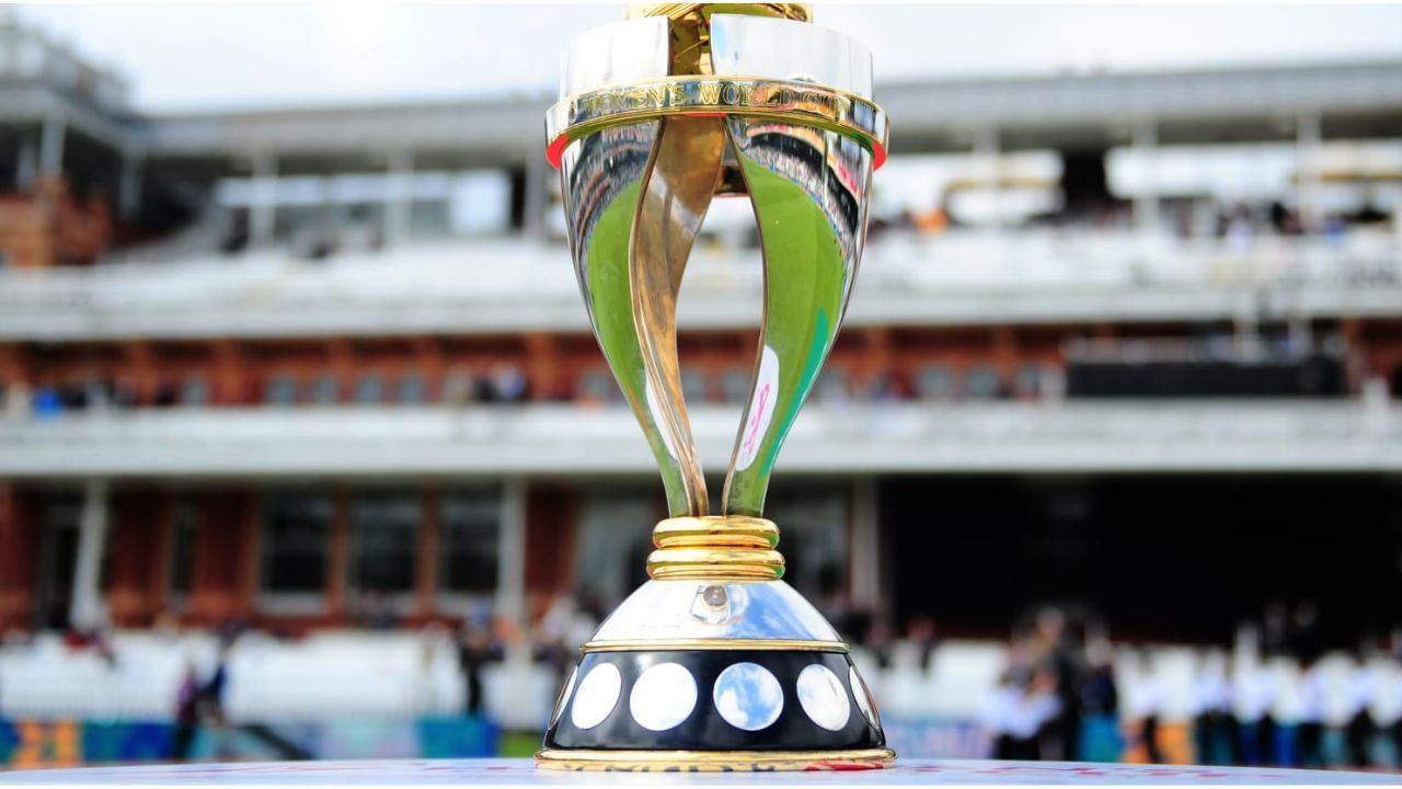 वुमेंस वर्ल्ड कप ट्रॉफी (Pc: ICC)