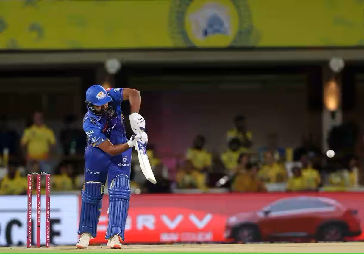 रोहित शर्मा डक पर हुए आउट (Photo Credit - IPLT20.COM)