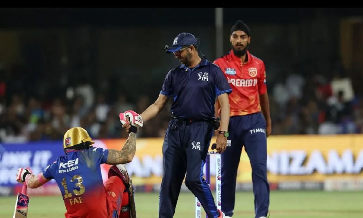 RCB vs PBKS मैच के दौरान अनिल चौधरी (Photo Credit: Instagram/anilchaudhary.13