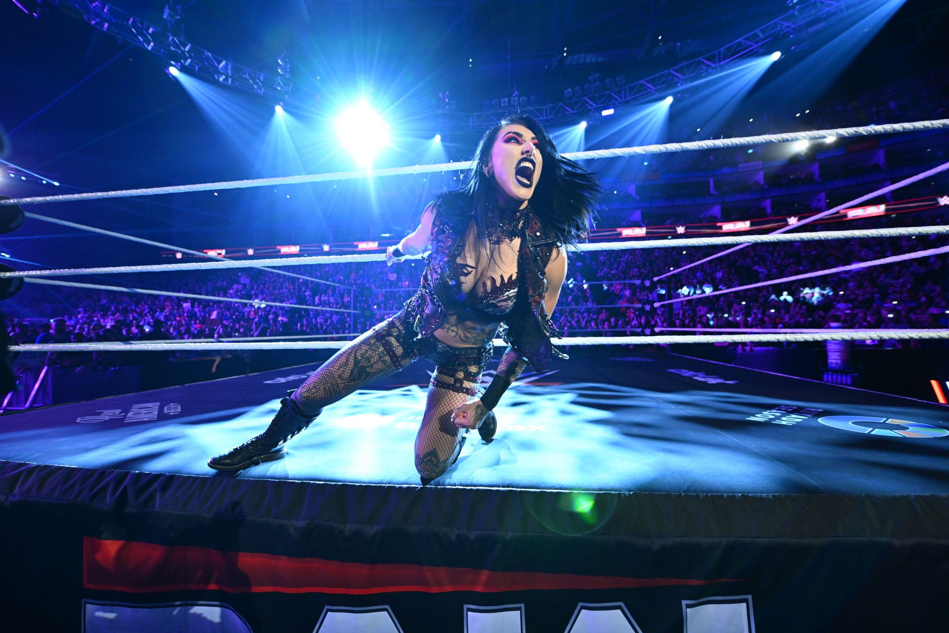 Monday Night RAW - Source: Getty